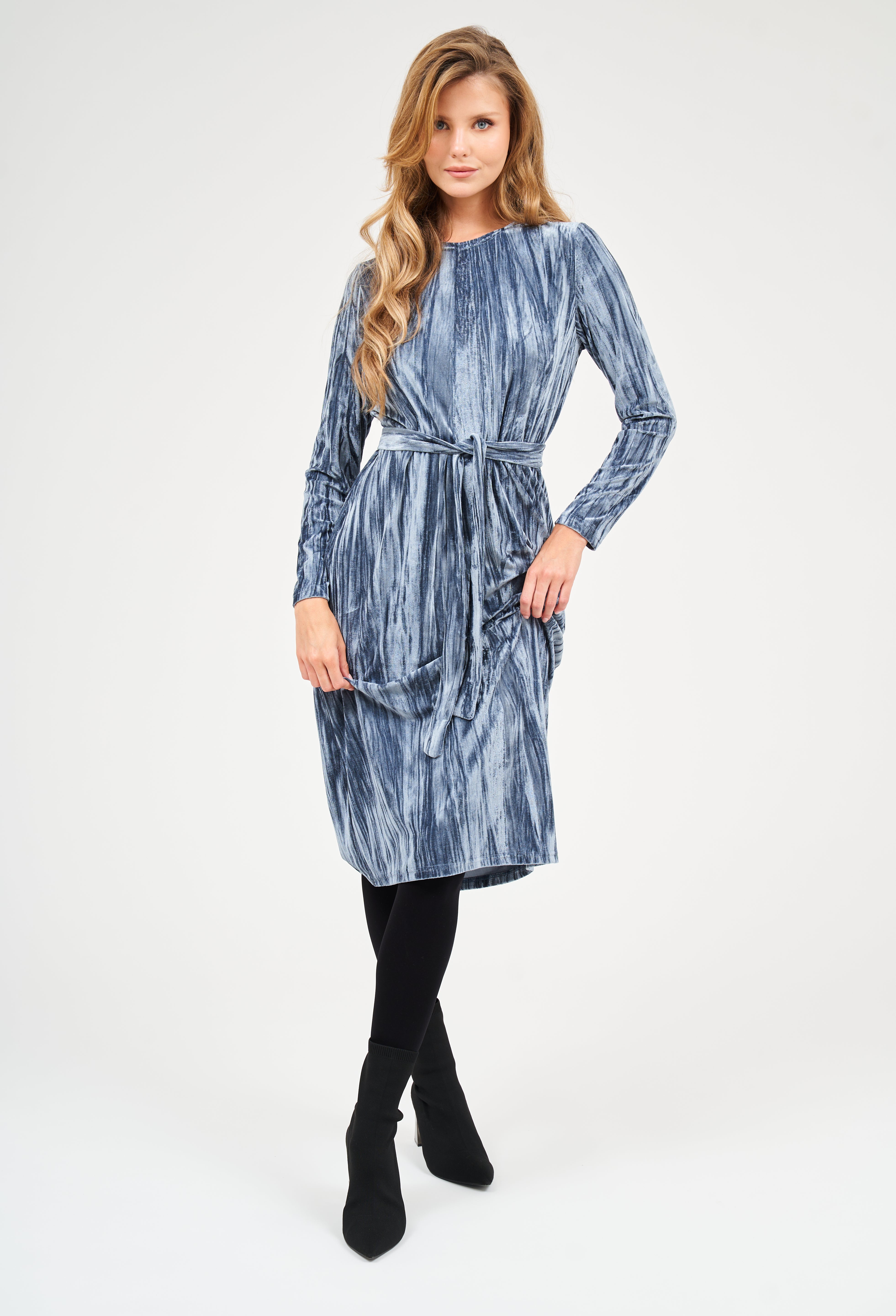 daniella faye maxi dress Modest Vintage Blooms Cotton Maxi Dress Women's Fashion L