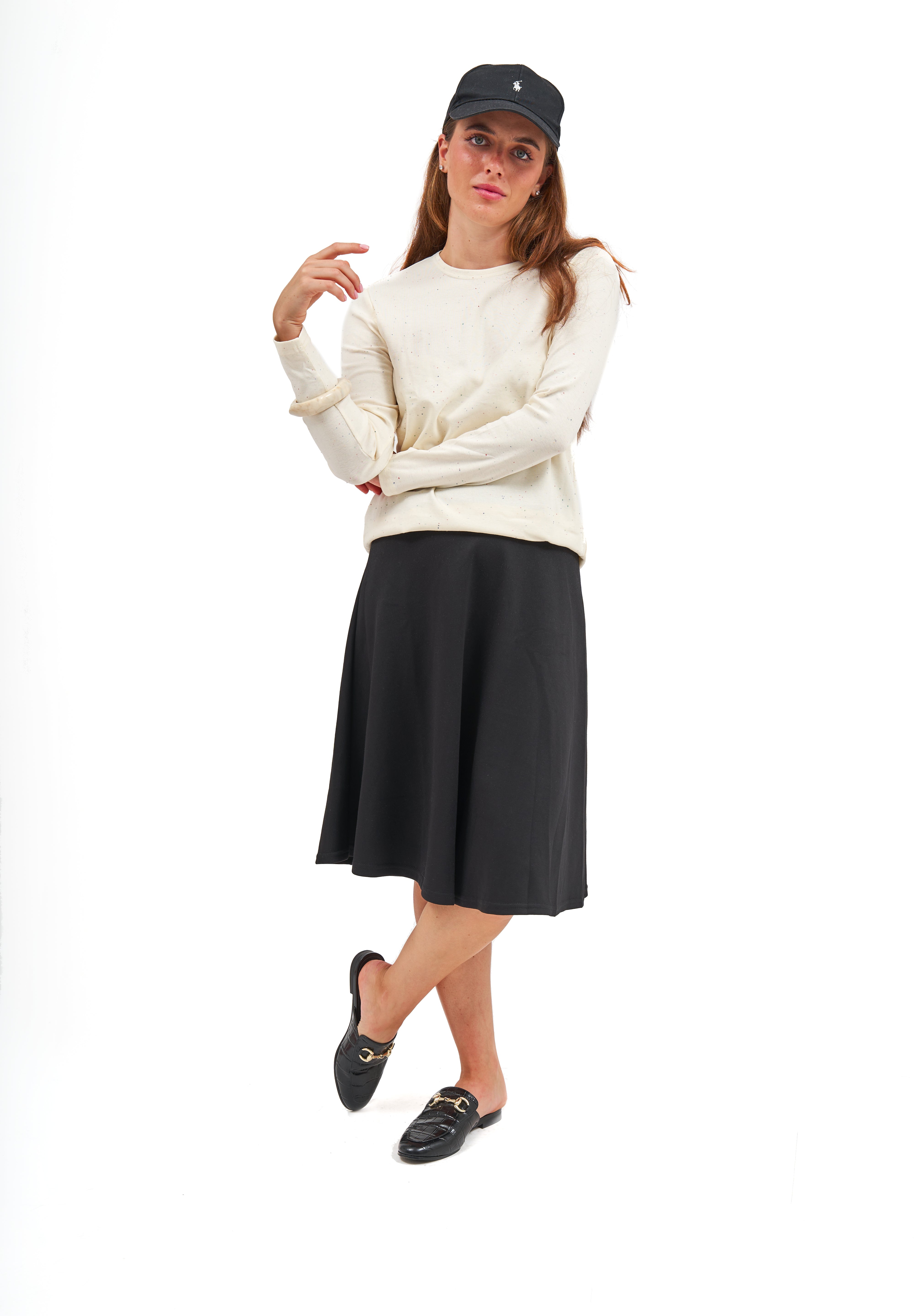 26WS0696 black and ivory sheepskin top